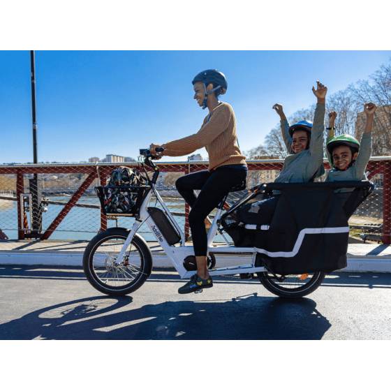 U-Cargo-Family_Faire-de-long-trajets-avec-mes-enfants-en-vélo-cargo-électrique